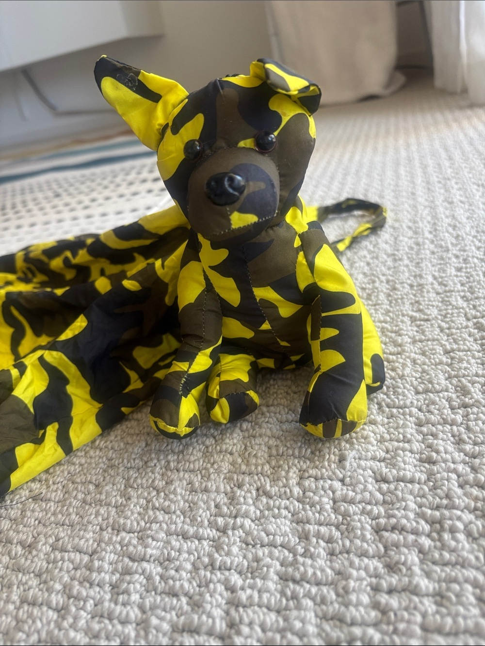 Convertible Tote Bag/Folds Into Its Puppy Dog Pouch w Clip